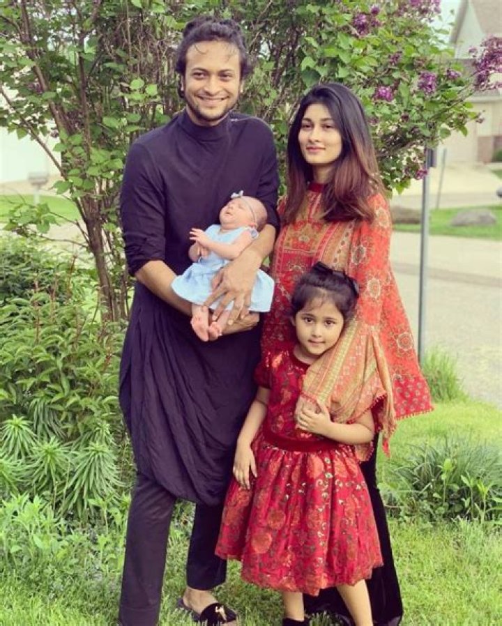 Sakib Al Hasan Family With Parents, Wife, Son, Daughter, Sister, Career