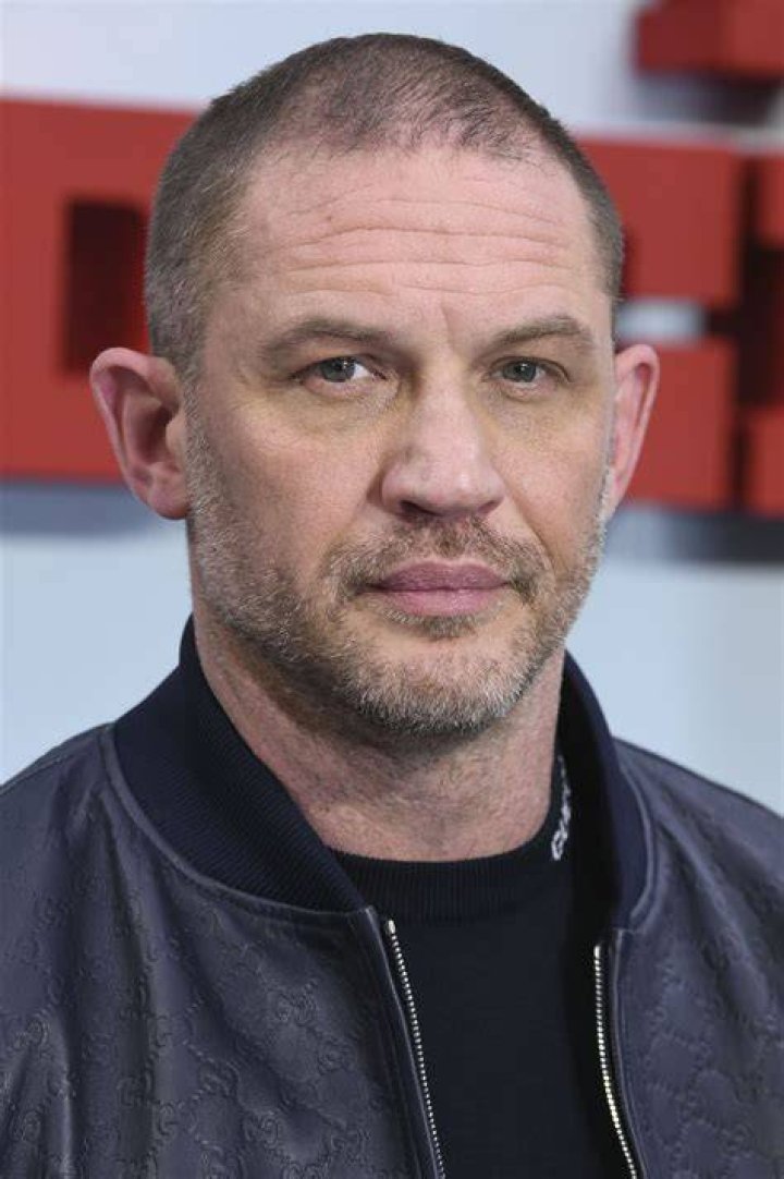 tom hardy variations — Tom Hardy, age 25 Star Trek Nemesis UK...