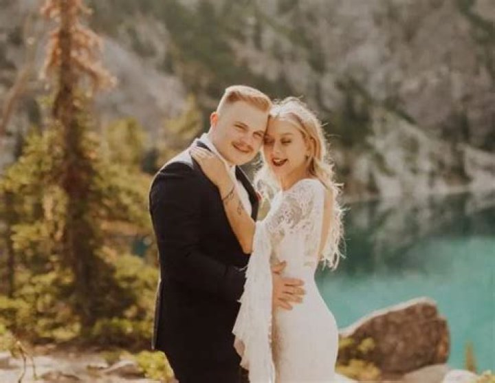 Zach Bryan Rose Madden's Wedding Pictures! Dont Miss It!